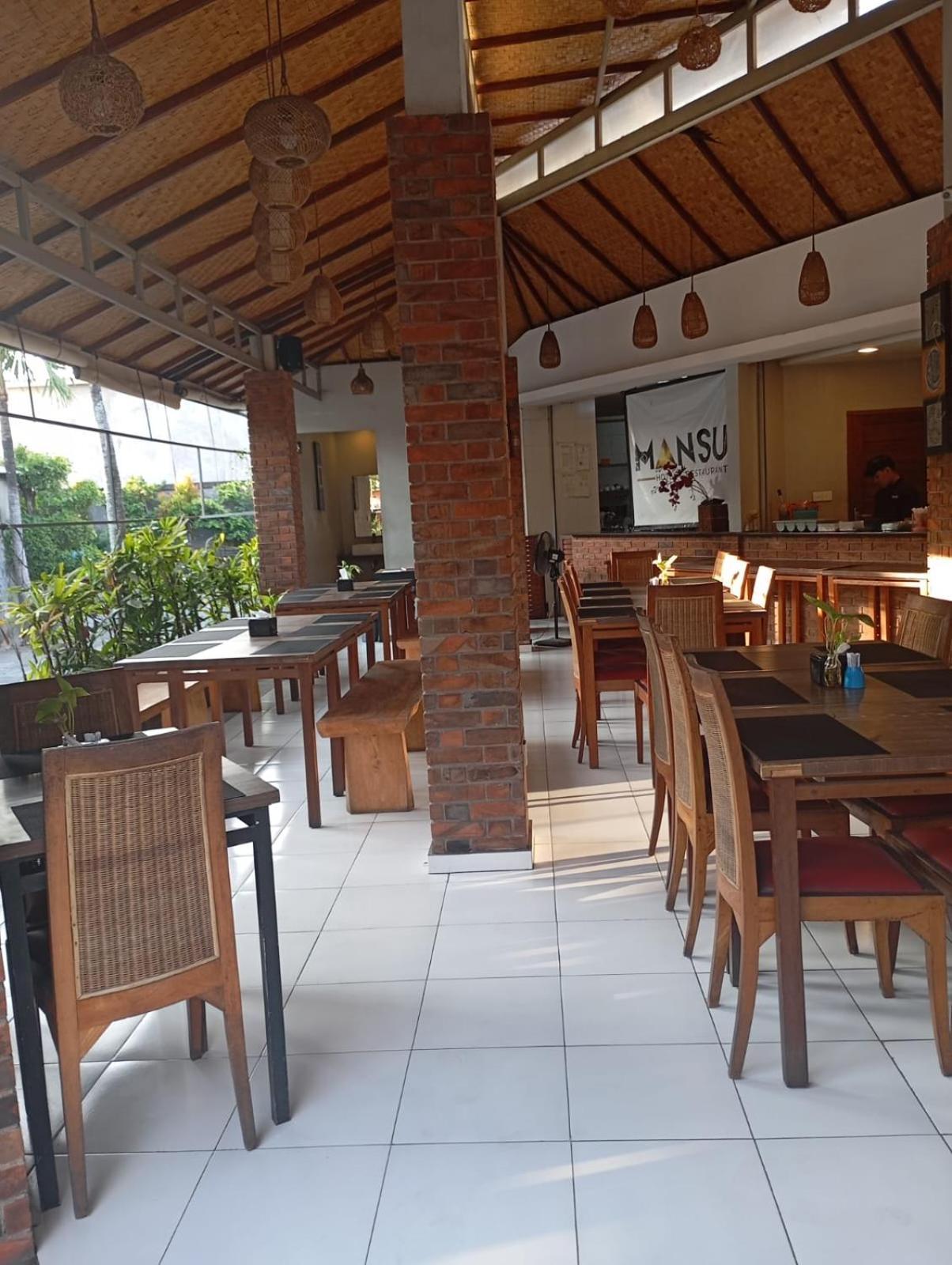 Mansu Hotel And Spa Legian กูตา ภายนอก รูปภาพ