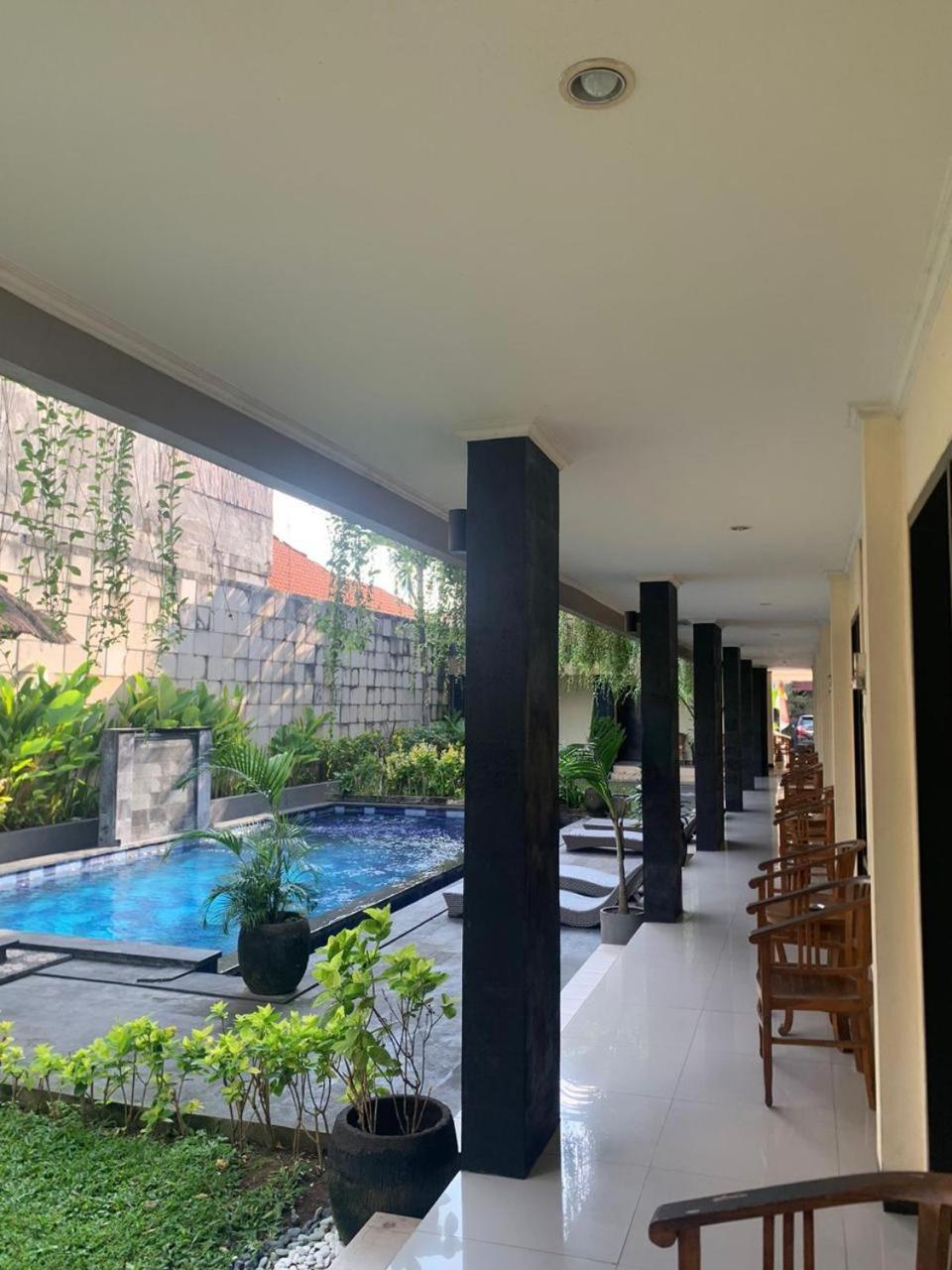 Mansu Hotel And Spa Legian กูตา ภายนอก รูปภาพ